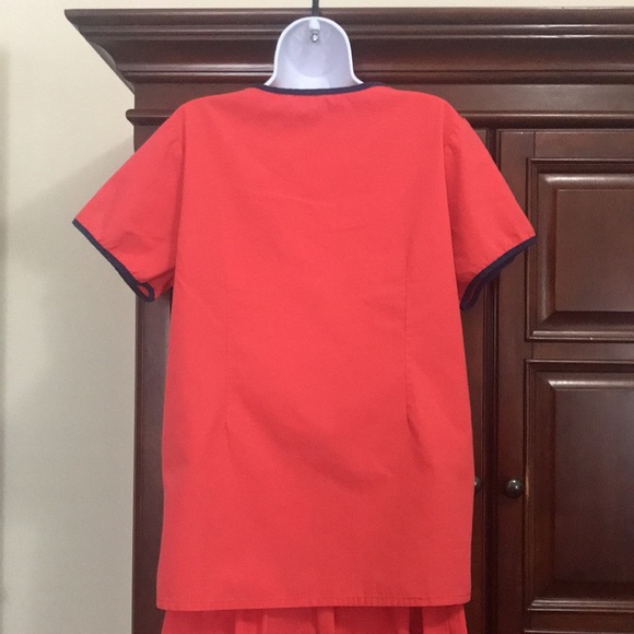 Women’s scrubs size L (top) and LP (pants) - Picture 6 of 9